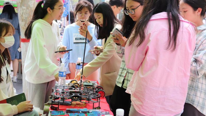 云端机器学习平台：价格之外的关键考量**